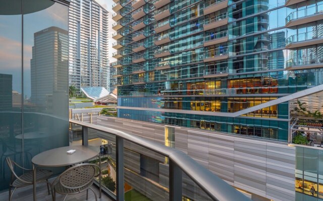 SLS Lux Brickell Suite 812