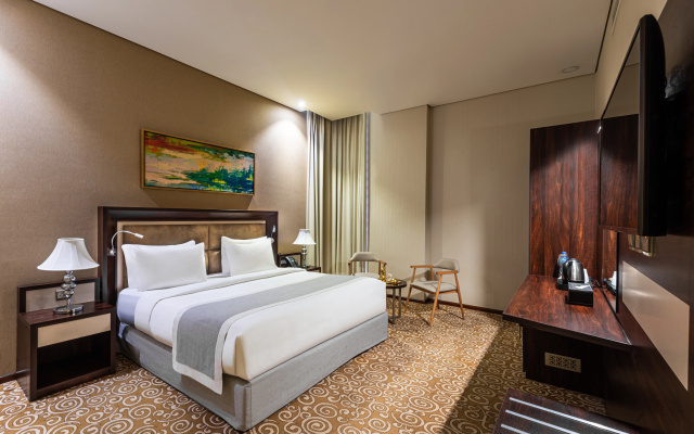 Crowne Rose AlSahafa Hotel