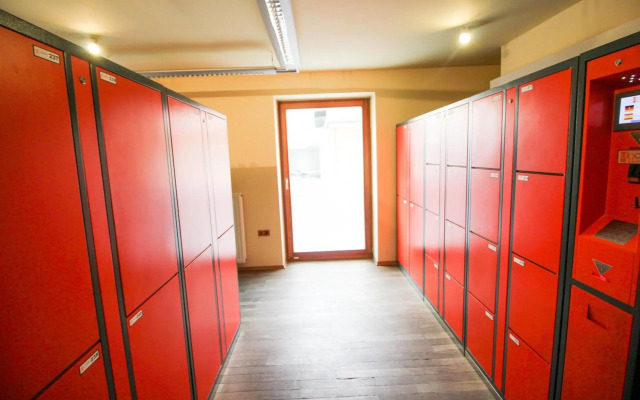 The 4 You Hostel & Hotel