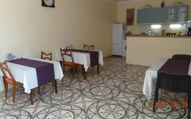 Nadezhda Guest House