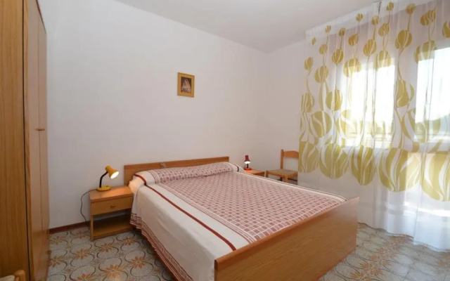 Spacious and Bright Flat With Swimming Pool - Beahost