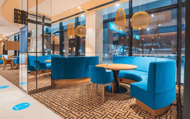 Hampton by Hilton Warsaw Reduta