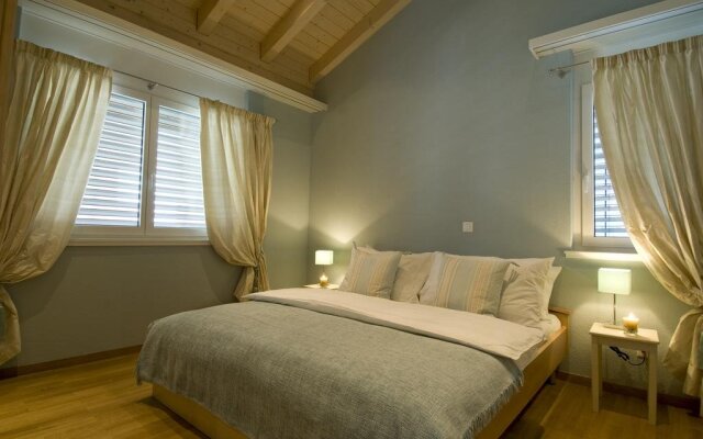 Chalet Sunshine