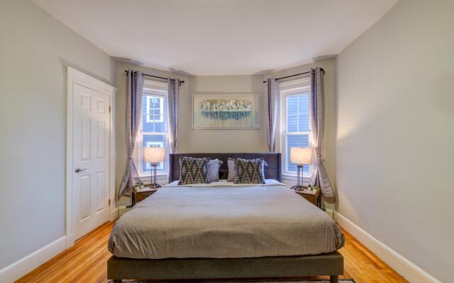 Spacious 2bd/1ba | Free Parking | 3D TOUR