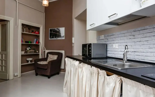 American Uni 2Br Lovely Apt
