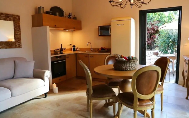 Villa Madra
