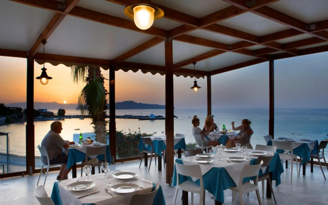 Akasti Hotel