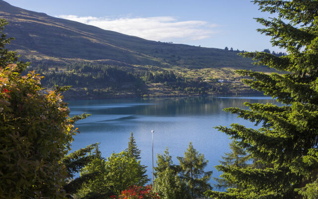 Holiday Inn Queenstown Frankton Road, an IHG Hotel