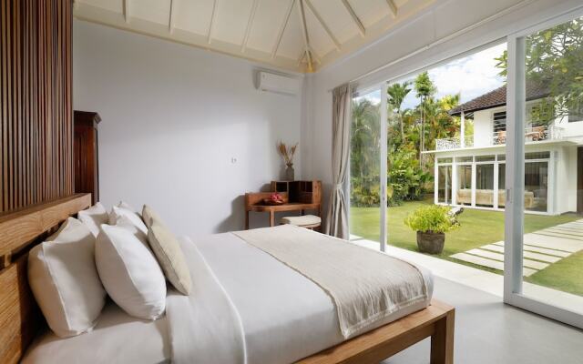 Villa Swarna by Nakula