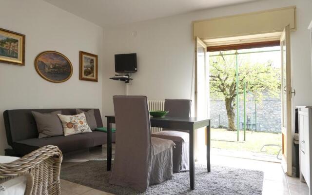 Apartment With Garden and Private Parking
