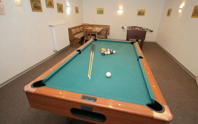 Luxurious Chalet In Zell Am See With Sauna