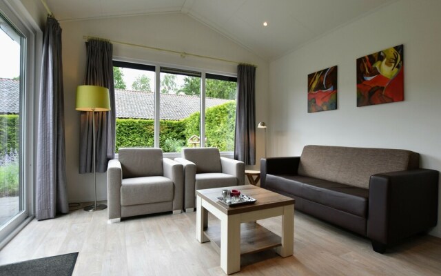Spacious Chalet in Wolfheze with Garden