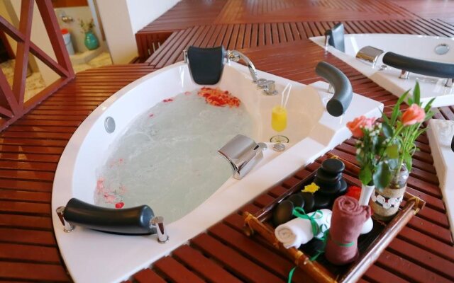 The Tray Hotel