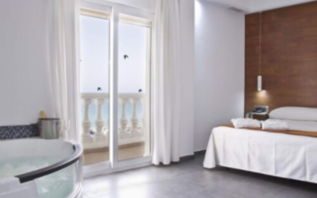 Hotel Los Delfines