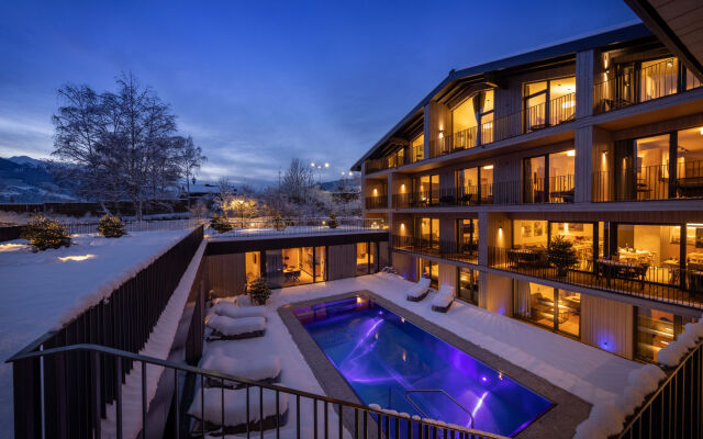 Emma Deluxe Aparthotel