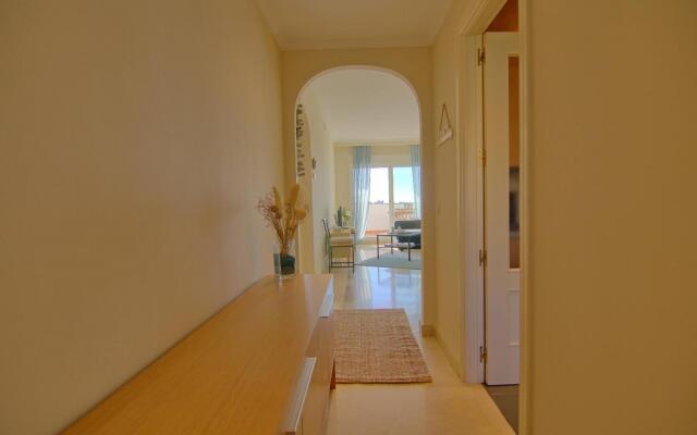 Bluebay Apartment - CT 108