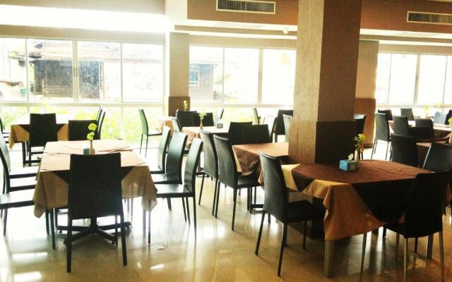 Sinkiat Buri Hotel