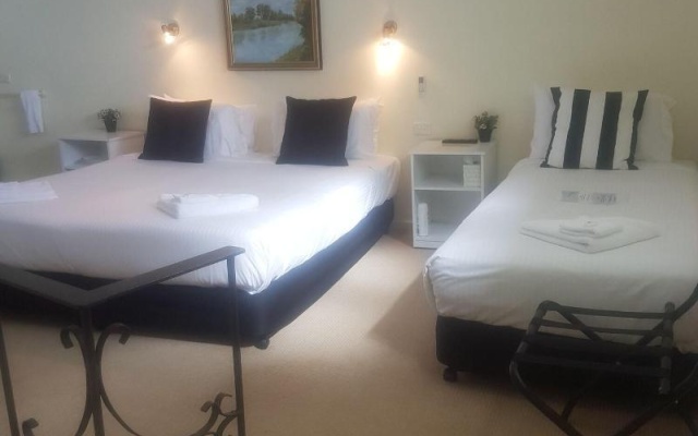 Getaway Inn Boutique Guest House – Guest Rooms – Nulkaba