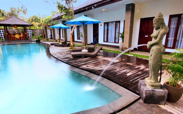 Ubud Raya Resort