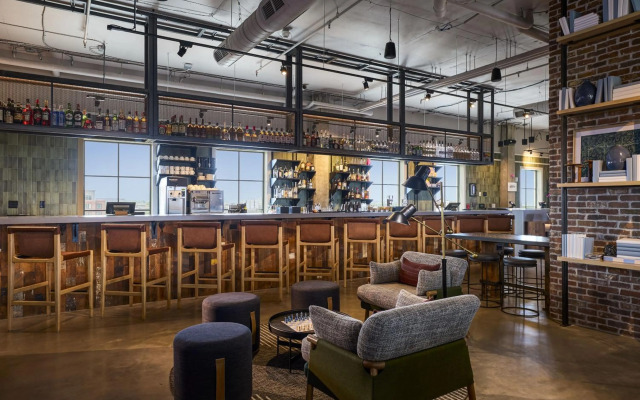 Moxy Charleston Downtown