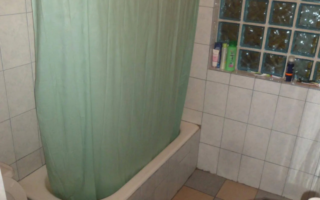 Costa Azul Bed & Breakfast
