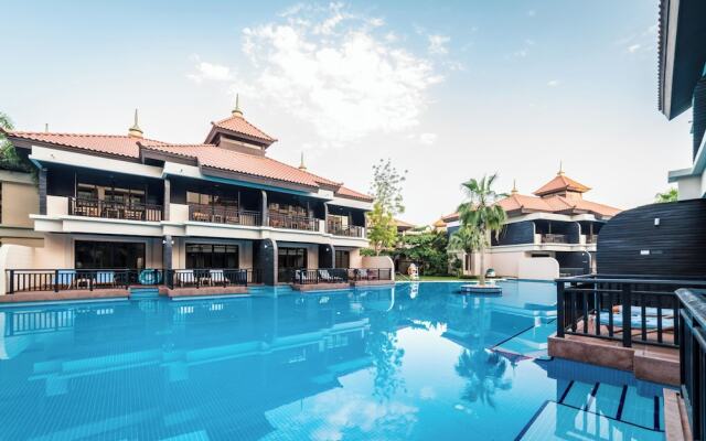Lux BnB I Palm Jumeirah Resort I Palm Views