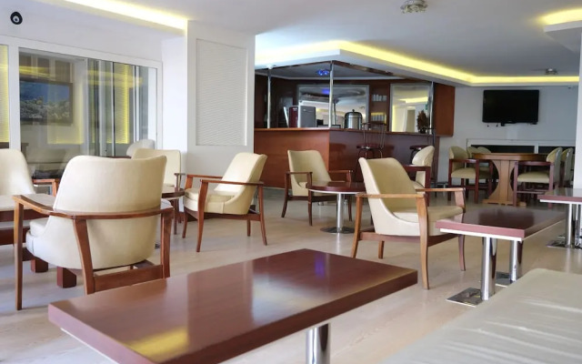 Artan Hotel