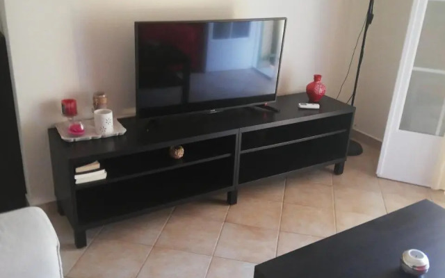 Sunny stay furnished apartment in Kanoni