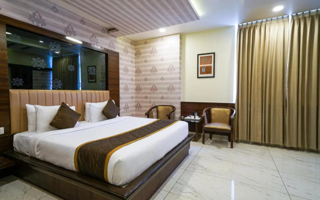 OYO Premium K R Puram