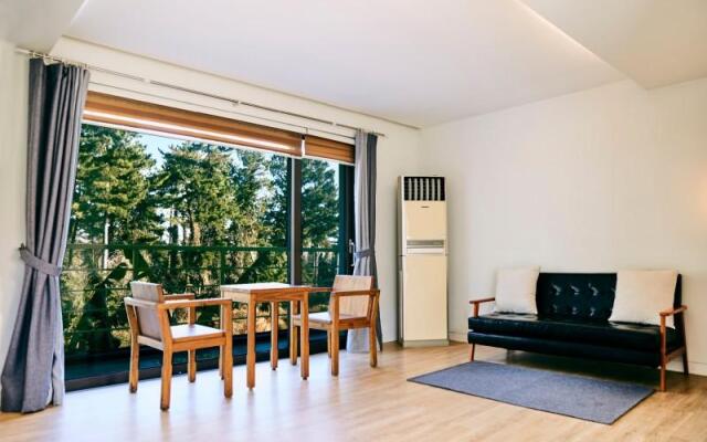 Jeju Nonoleta Pension
