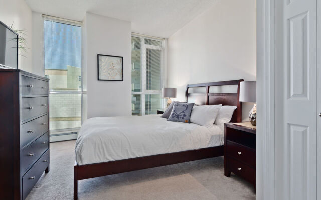Suite Digs Riverfront