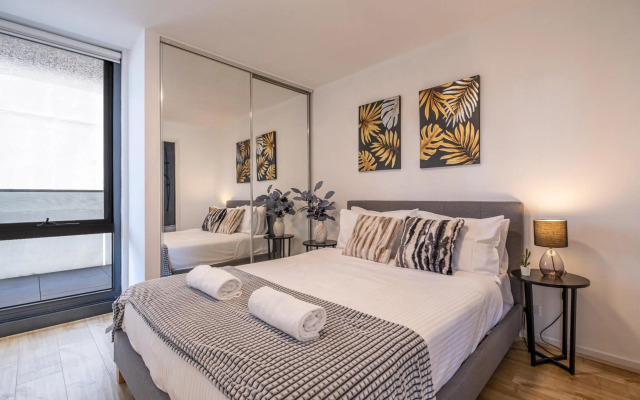 FS8010DBest view 2BR2BA in Footscray with pool and carpark WIFI