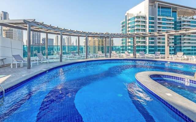 Stylish 1BR with Skyline View - THE BAY