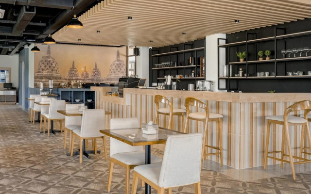 Manohara Borobudur Cultural Center