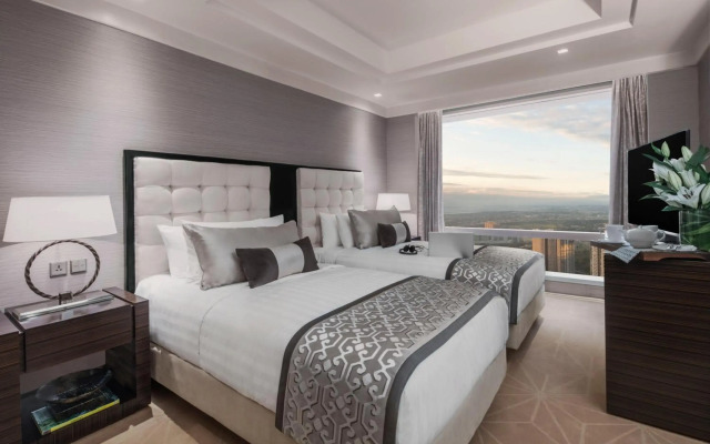 Shangri-La Residences at the Fort, Manila
