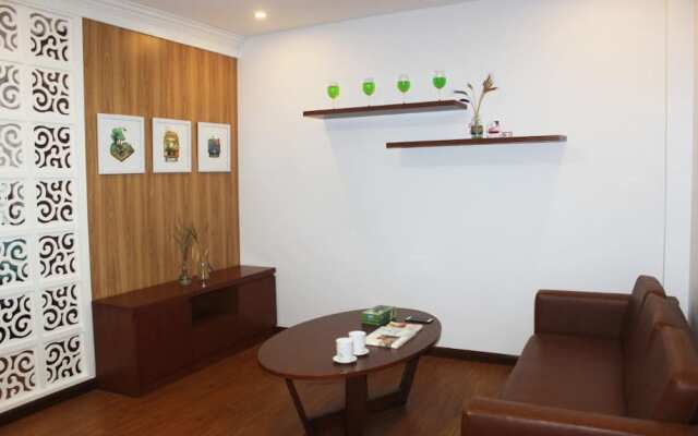 Vuon Hong Hotel & Apartments