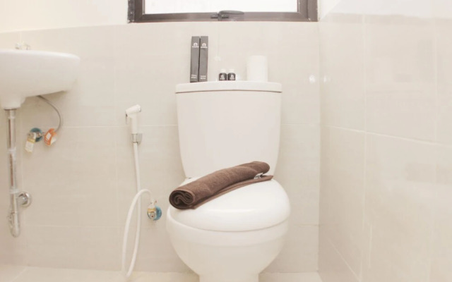 Comfort And Nice 2Br Apartment At Meikarta