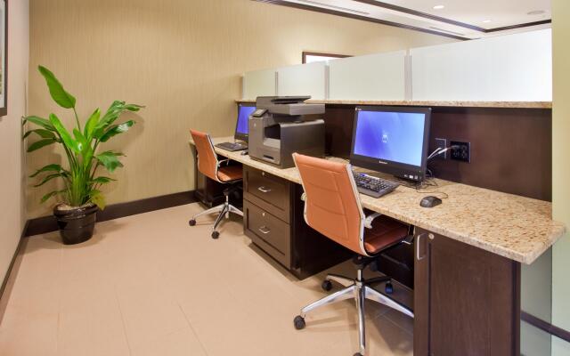Holiday Inn Express Hotel & Suites St. Joseph by IHG