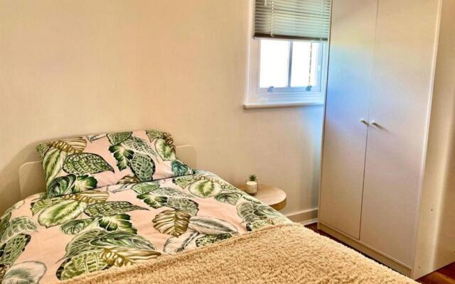2 Bed Self Contained Apartment Wrexham