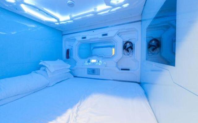 Shenzhen Xinchao Capsule Cabin Hotel