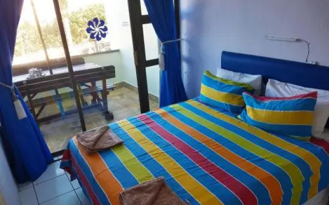 Dumela Margate Flat No 10