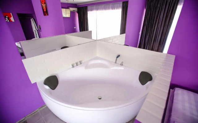 4 Rooms