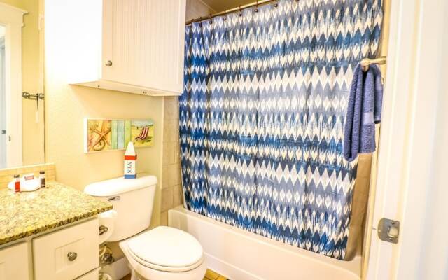 Pelican Pointe 2 Bedroom Condo