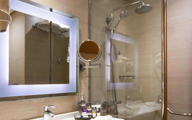 Mercure Ismailia Forsan Island Hotel