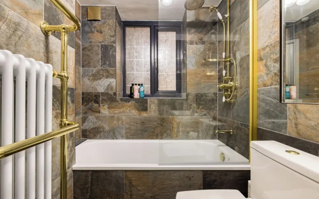 Mayfair W/ac 3-bed-5guests Berkeley Square