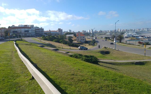 Hotel APM Punta Mogotes