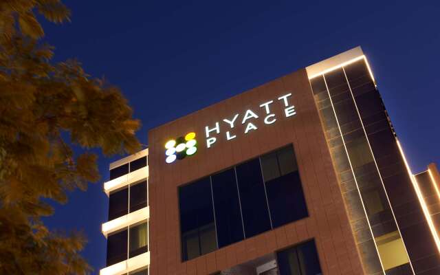 Hyatt Place Dubai Baniyas Square