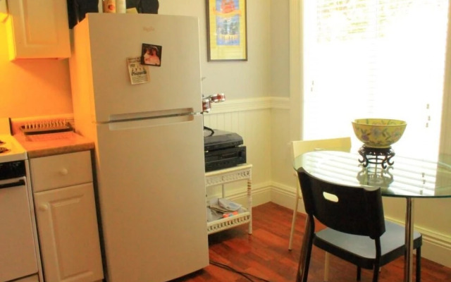 Cole Valley Suite Holiday