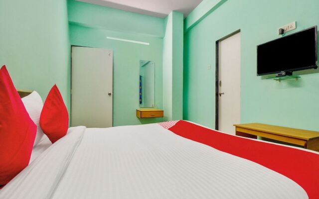 Oyo Flagship 29595 Hotel Akash Executive