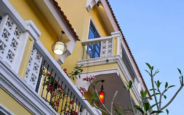 Hoi An Town Home Resort